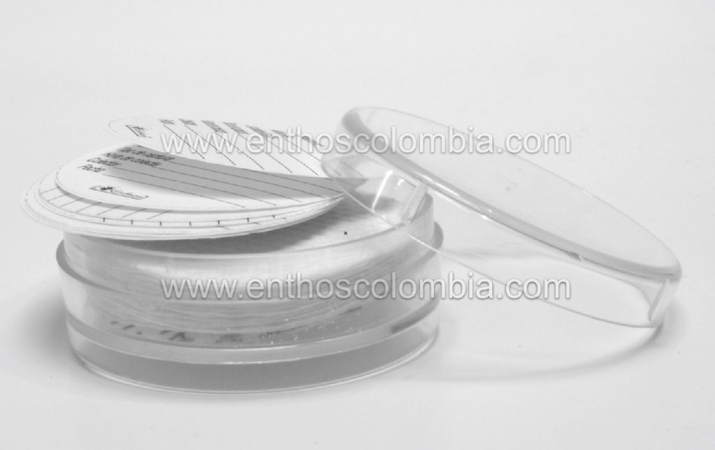 cajas rótulos y naftalina